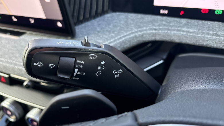 Skoda Superb 2.0 TDI SE Technology 5dr DSG Diesel Estate